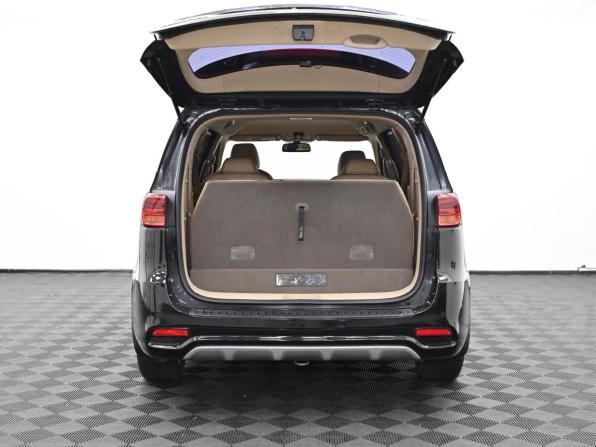 Kia Carnival III с пробегом 2019 года, цена 2 399 000 рублей, 137000 км, минивэн, Автокод Объявления