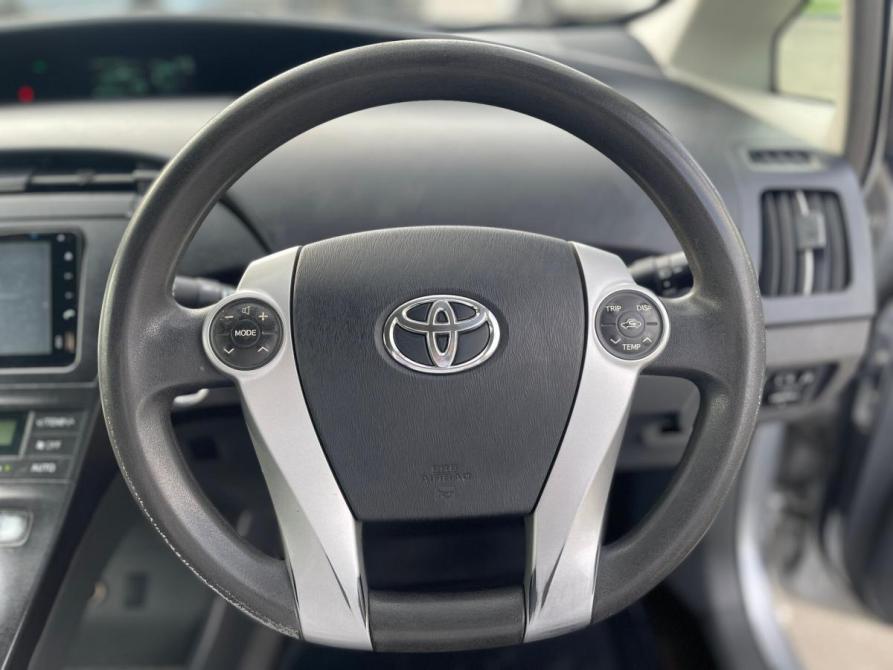 Toyota Prius III (XW30) Томск  - изображение 16
