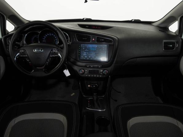 Kia Ceed II с пробегом 2015 года, цена 1 021 000 рублей, 196000 км, универсал, Автокод Объявления
