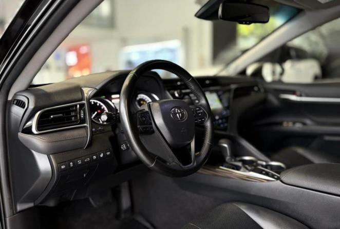 Toyota Camry VII (XV50) Рестайлинг 2 с пробегом 2018 года, цена 2 850 000 рублей, 103500 км, седан, Автокод Объявления