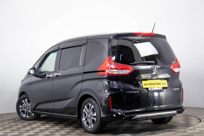 Honda Freed II Рестайлинг с пробегом 2022 года, цена 2 699 000 рублей, 40526 км, компактвэн, Автокод Объявления