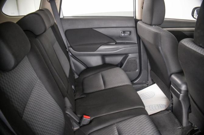Mitsubishi Outlander III Рестайлинг 2 с пробегом 2014 года, цена 1 479 000 рублей, 181235 км, внедорожник, Автокод Объявления