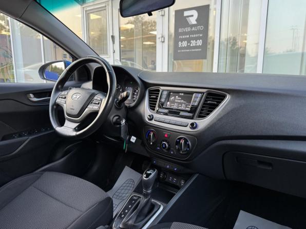 Hyundai Solaris II с пробегом 2018 года, цена 1 172 000 рублей, 74525 км, седан, Автокод Объявления