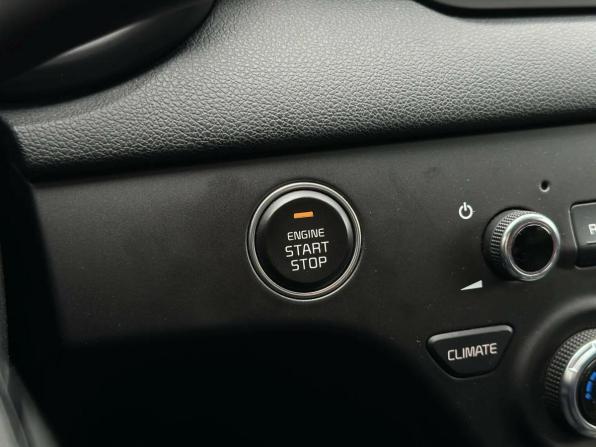 Kia Sportage IV Рестайлинг с пробегом 2019 года, цена 2 169 000 рублей, 52000 км, внедорожник, Автокод Объявления
