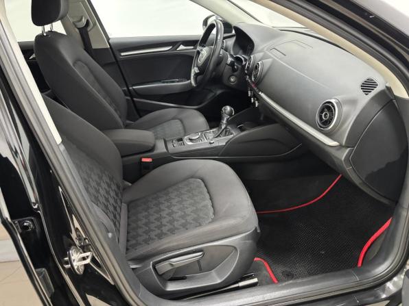 Audi A3 III (8V) с пробегом 2015 года, цена 1 550 000 рублей, 166821 км, седан, Автокод Объявления