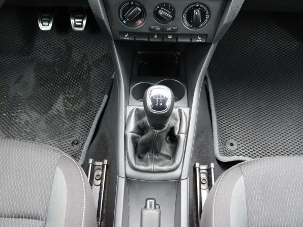Skoda Rapid I с пробегом 2014 года, цена 749 000 рублей, 170000 км, лифтбек, Автокод Объявления