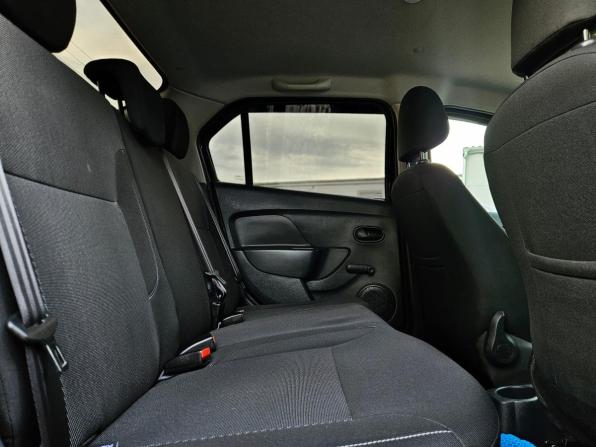 Renault Logan II Рестайлинг с пробегом 2019 года, цена 1 250 000 рублей, 46000 км, седан, Автокод Объявления
