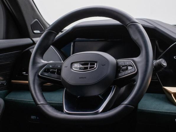 Geely Monjaro I с пробегом 2024 года, цена 3 350 000 рублей, 30617 км, внедорожник, Автокод Объявления