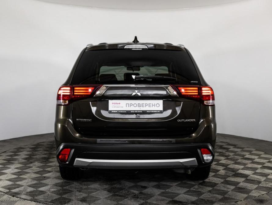 Mitsubishi Outlander III Рестайлинг 2 Санкт-Петербург  - изображение 7