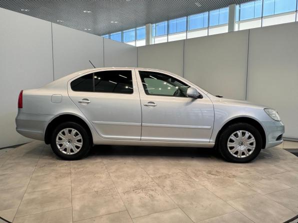 Skoda Octavia II (A5) Рестайлинг с пробегом 2012 года, цена 880 000 рублей, 183208 км, лифтбек, Автокод Объявления