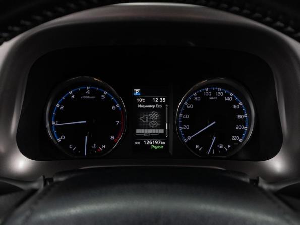 Toyota RAV4 IV (XA40) Рестайлинг с пробегом 2018 года, цена 2 679 000 рублей, 126197 км, внедорожник, Автокод Объявления