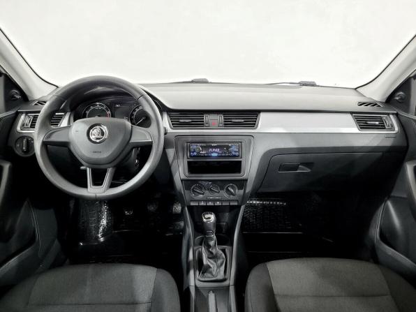 Skoda Rapid I с пробегом 2017 года, цена 840 000 рублей, 182224 км, лифтбек, Автокод Объявления