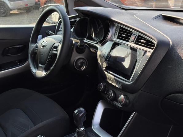 Kia Ceed II Рестайлинг с пробегом 2016 года, цена 930 000 рублей, 149500 км, хэтчбек, Автокод Объявления