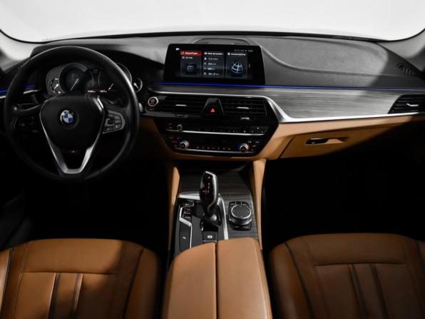 BMW 5 серии VII (G30/G31/G38) с пробегом 2017 года, цена 2 430 000 рублей, 197691 км, седан, Автокод Объявления