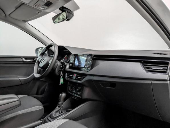 Skoda Rapid II с пробегом 2021 года, цена 1 350 000 рублей, 133318 км, лифтбек, Автокод Объявления