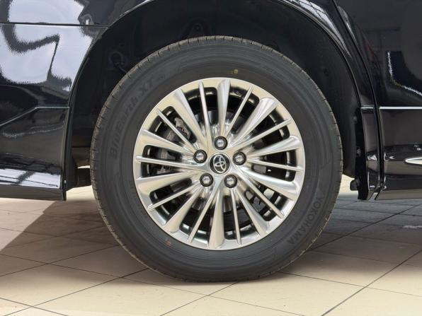 Toyota Alphard III Рестайлинг с пробегом 2018 года, цена 5 500 000 рублей, 39484 км, минивэн, Автокод Объявления