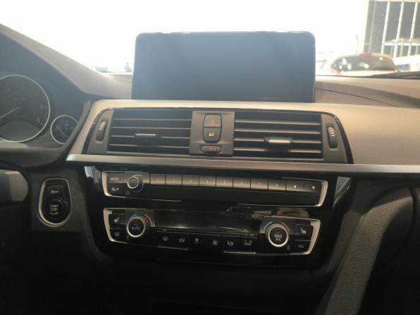 BMW 3 серии VI (F3x) Рестайлинг с пробегом 2017 года, цена 2 200 000 рублей, 171886 км, седан, Автокод Объявления