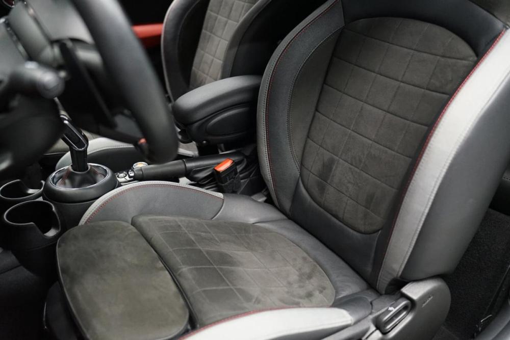 Mini Cabrio III Рестайлинг Крым  - изображение 9