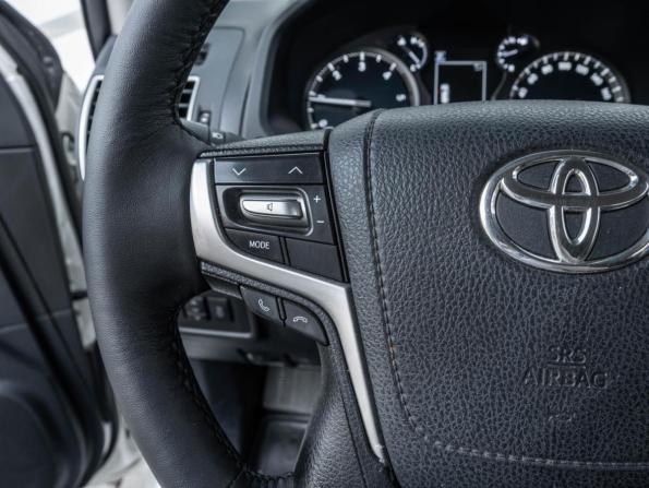 Toyota Land Cruiser Prado 150 Series Рестайлинг 2 с пробегом 2019 года, цена 4 920 000 рублей, 107773 км, внедорожник, Автокод Объявления