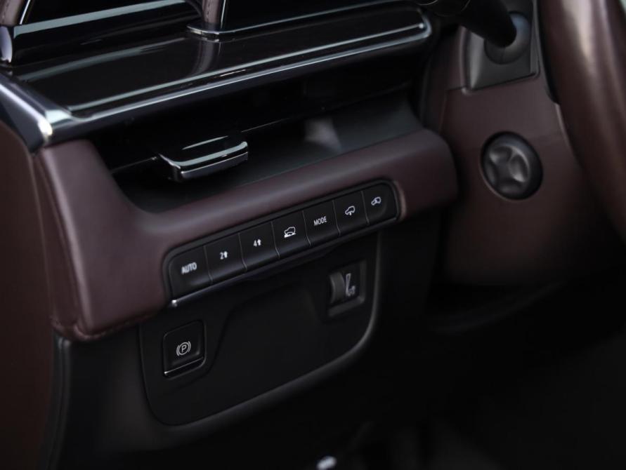Cadillac Escalade V Санкт-Петербург  - изображение 27
