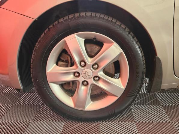 Kia Ceed II с пробегом 2012 года, цена 999 000 рублей, 198157 км, хэтчбек, Автокод Объявления