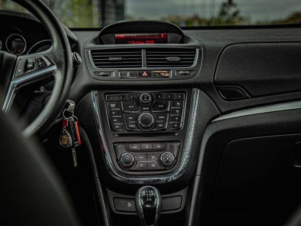Opel Mokka I с пробегом 2014 года, цена 979 000 рублей, 129877 км, внедорожник, Автокод Объявления