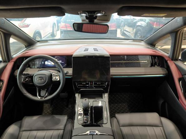 GAC M8 с пробегом 2024 года, цена 4 850 000 рублей, 111 км, минивэн, Автокод Объявления