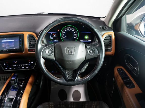 Honda Vezel I с пробегом 2015 года, цена 1 595 000 рублей, 114534 км, внедорожник, Автокод Объявления