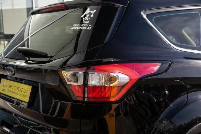 Ford Kuga II Рестайлинг с пробегом 2017 года, цена 1 498 000 рублей, 136500 км, внедорожник, Автокод Объявления