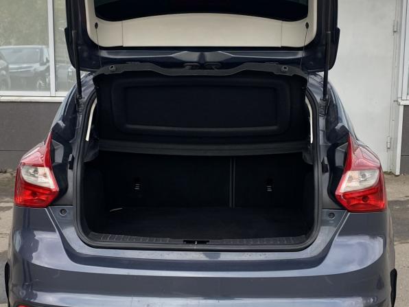 Ford Focus III с пробегом 2013 года, цена 599 000 рублей, 310000 км, хэтчбек, Автокод Объявления