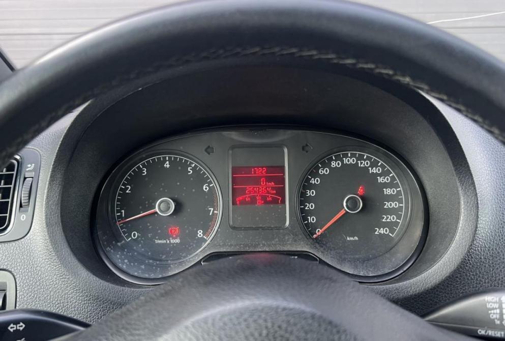 Volkswagen Polo V Красноярск  - изображение 18