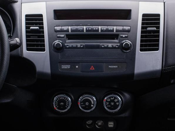 Mitsubishi Outlander II Рестайлинг с пробегом 2011 года, цена 1 150 000 рублей, 144978 км, внедорожник, Автокод Объявления