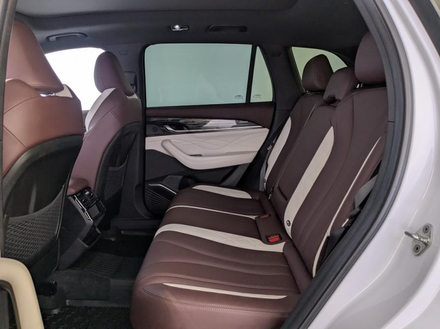 Geely Monjaro I Москва  - изображение 11
