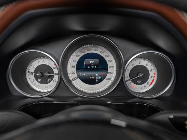 Mercedes-Benz E-Класс IV (W212 S212 C207) Рестайлинг с пробегом 2013 года, цена 2 085 000 рублей, 211394 км, седан, Автокод Объявления