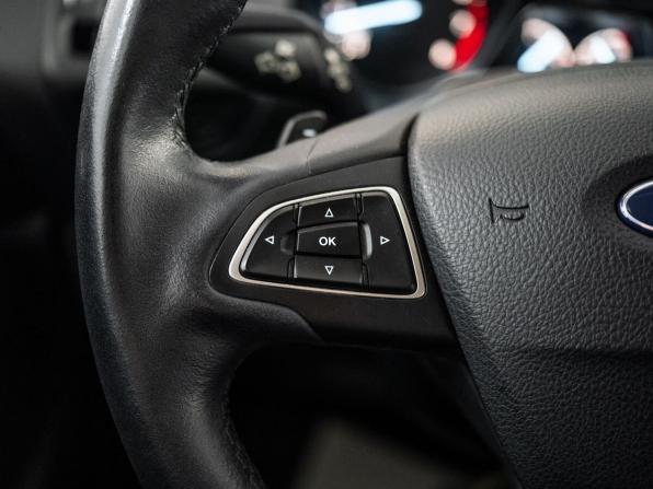 Ford Kuga II Рестайлинг с пробегом 2018 года, цена 1 700 000 рублей, 119986 км, внедорожник, Автокод Объявления