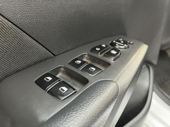 Hyundai Solaris II Рестайлинг с пробегом 2022 года, цена 1 627 297 рублей, 80000 км, седан, Автокод Объявления