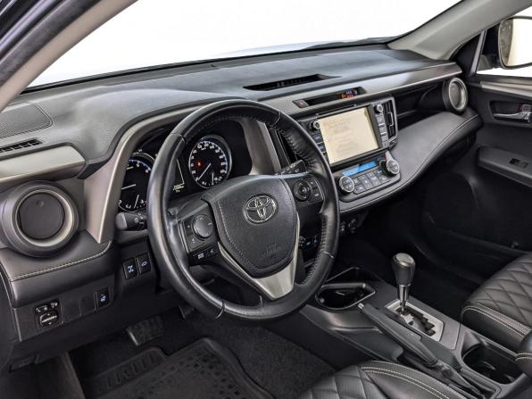 Toyota RAV4 IV (XA40) Рестайлинг с пробегом 2019 года, цена 2 740 000 рублей, 41285 км, внедорожник, Автокод Объявления