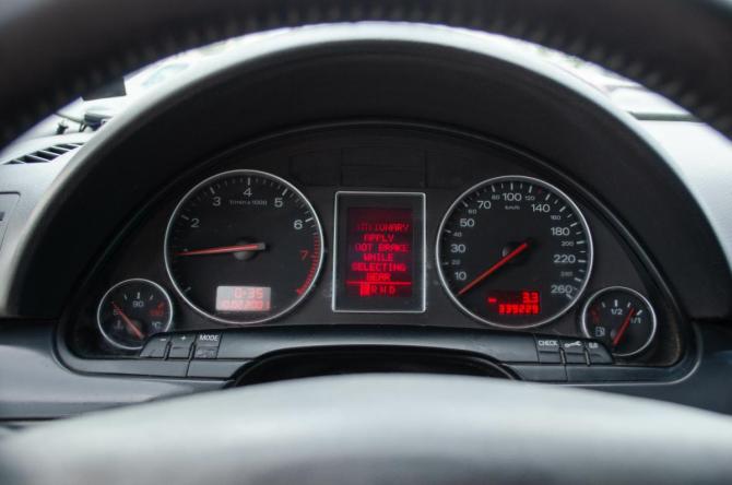 Audi A4 II (B6) с пробегом 2001 года, цена 340 000 рублей, 340000 км, седан, Автокод Объявления