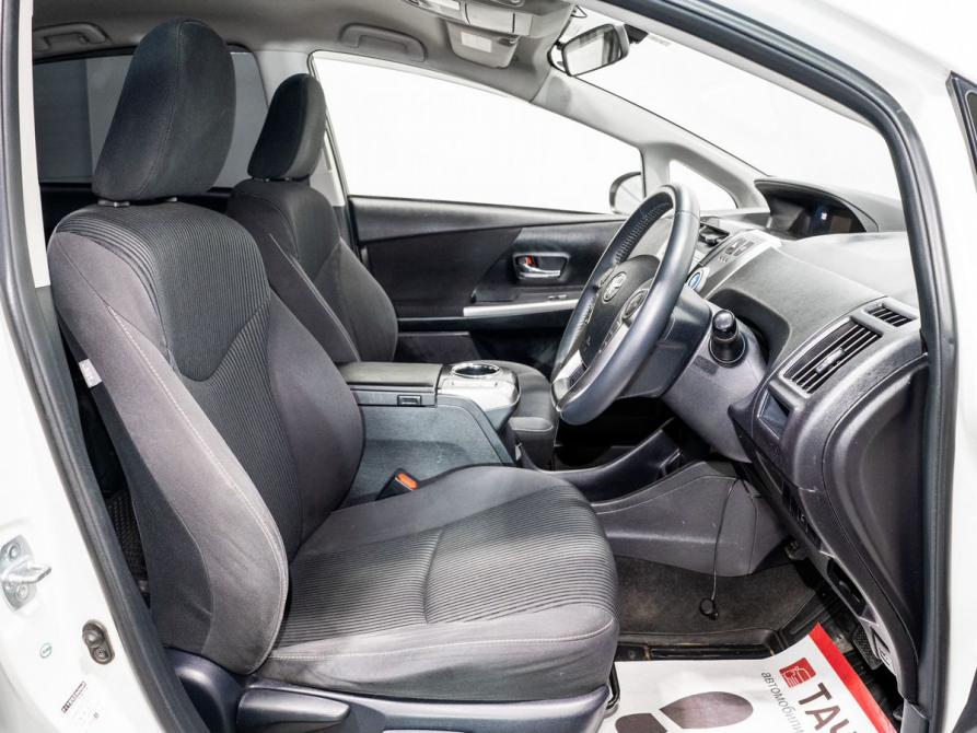 Toyota Prius Alpha I (ZVW40/41) Рестайлинг Чита  - изображение 6