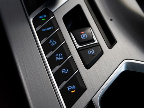 Geely Coolray I с пробегом 2022 года, цена 1 830 500 рублей, 52132 км, внедорожник, Автокод Объявления