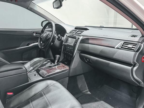 Toyota Camry VII (XV50) Рестайлинг с пробегом 2015 года, цена 1 880 000 рублей, 96318 км, седан, Автокод Объявления