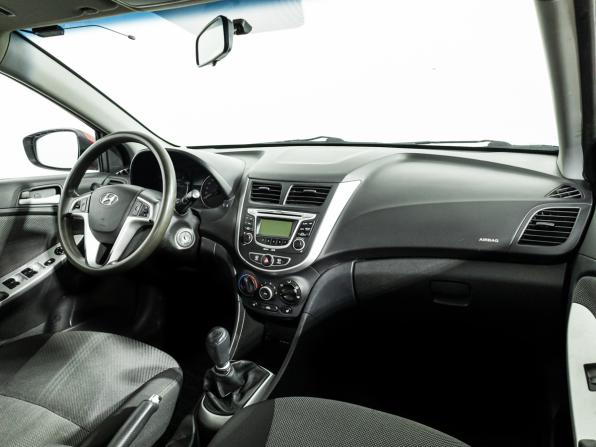 Hyundai Solaris I с пробегом 2013 года, цена 599 777 рублей, 187878 км, седан, Автокод Объявления