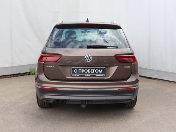 Volkswagen Tiguan II с пробегом 2018 года, цена 2 320 000 рублей, 145000 км, внедорожник, Автокод Объявления