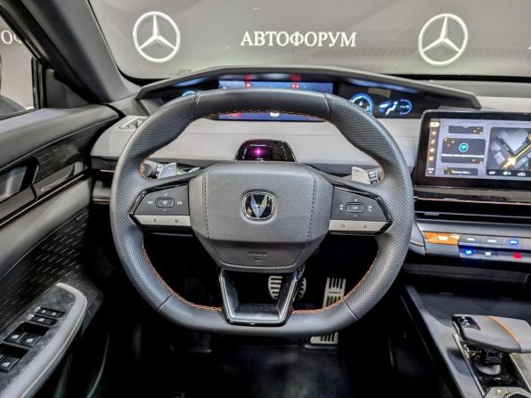 Changan UNI-V I с пробегом 2023 года, цена 2 100 000 рублей, 49263 км, лифтбек, Автокод Объявления