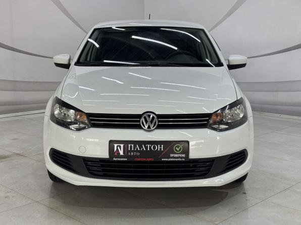 Volkswagen Polo V с пробегом 2015 года, цена 949 000 рублей, 130000 км, седан, Автокод Объявления