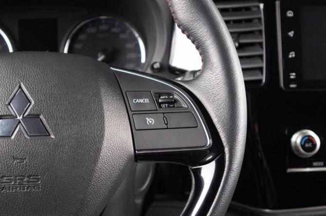 Mitsubishi Outlander III Рестайлинг 3 с пробегом 2021 года, цена 2 649 000 рублей, 59269 км, внедорожник, Автокод Объявления