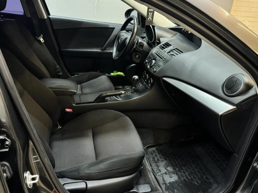 Mazda 3 II (BL) Рестайлинг Красноярск  - изображение 12