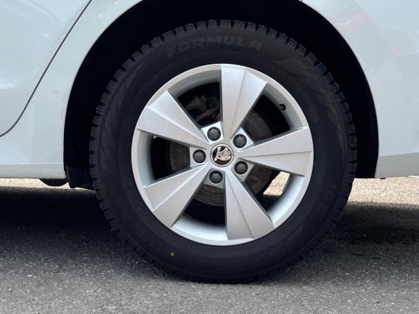 Skoda Octavia IV (A8) с пробегом 2021 года, цена 2 230 400 рублей, 54126 км, лифтбек, Автокод Объявления