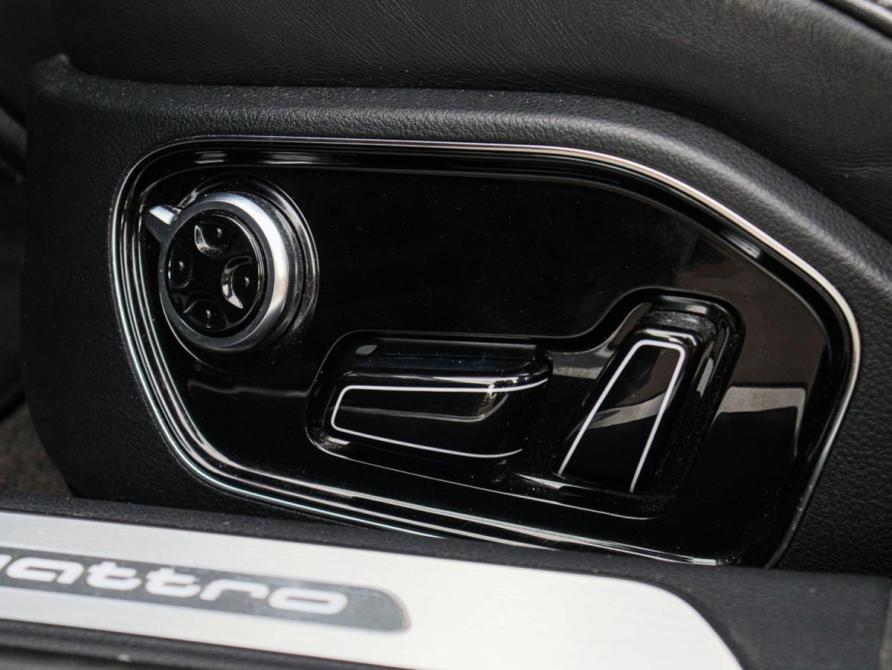 Audi A8 III (D4) Рестайлинг Москва  - изображение 22