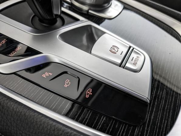 BMW 7 серии VI (G11/G12) Рестайлинг с пробегом 2020 года, цена 4 995 000 рублей, 145791 км, седан, Автокод Объявления